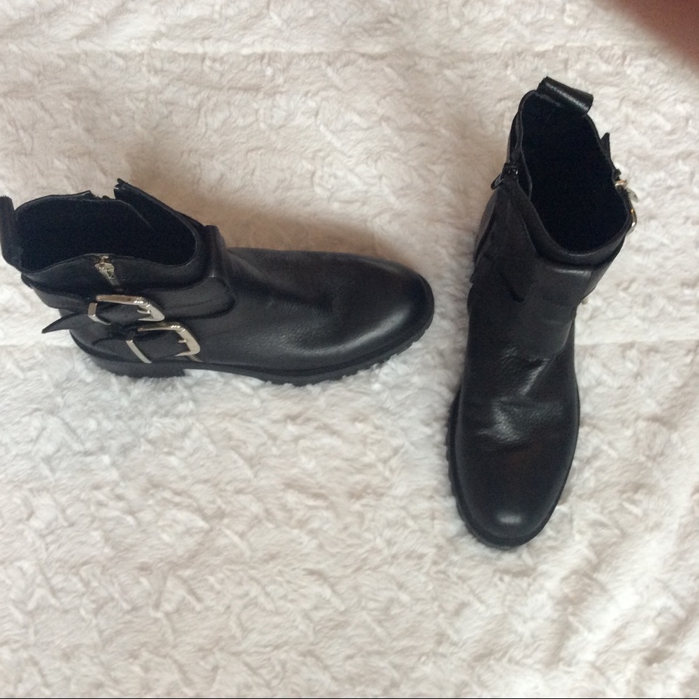 Ankle boots